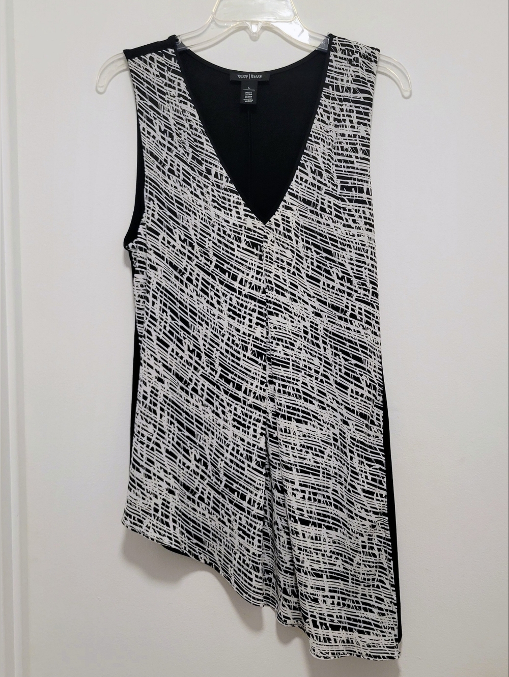 White House Black Market Assymetrical Sleeveless V-Neck Tank Top Lined Women's L